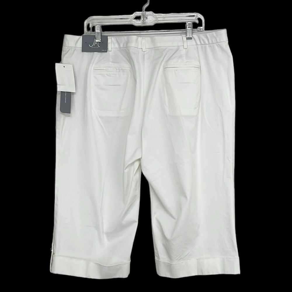 JM Collection White Capri Pants Size 18 NWT Rhinestone Details Pockets - Picture 4 of 11